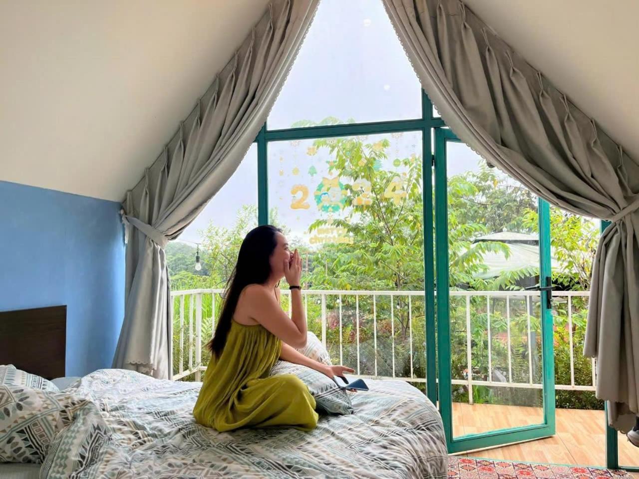 Paradiso Homestay Mangden Kon Von Kla Экстерьер фото